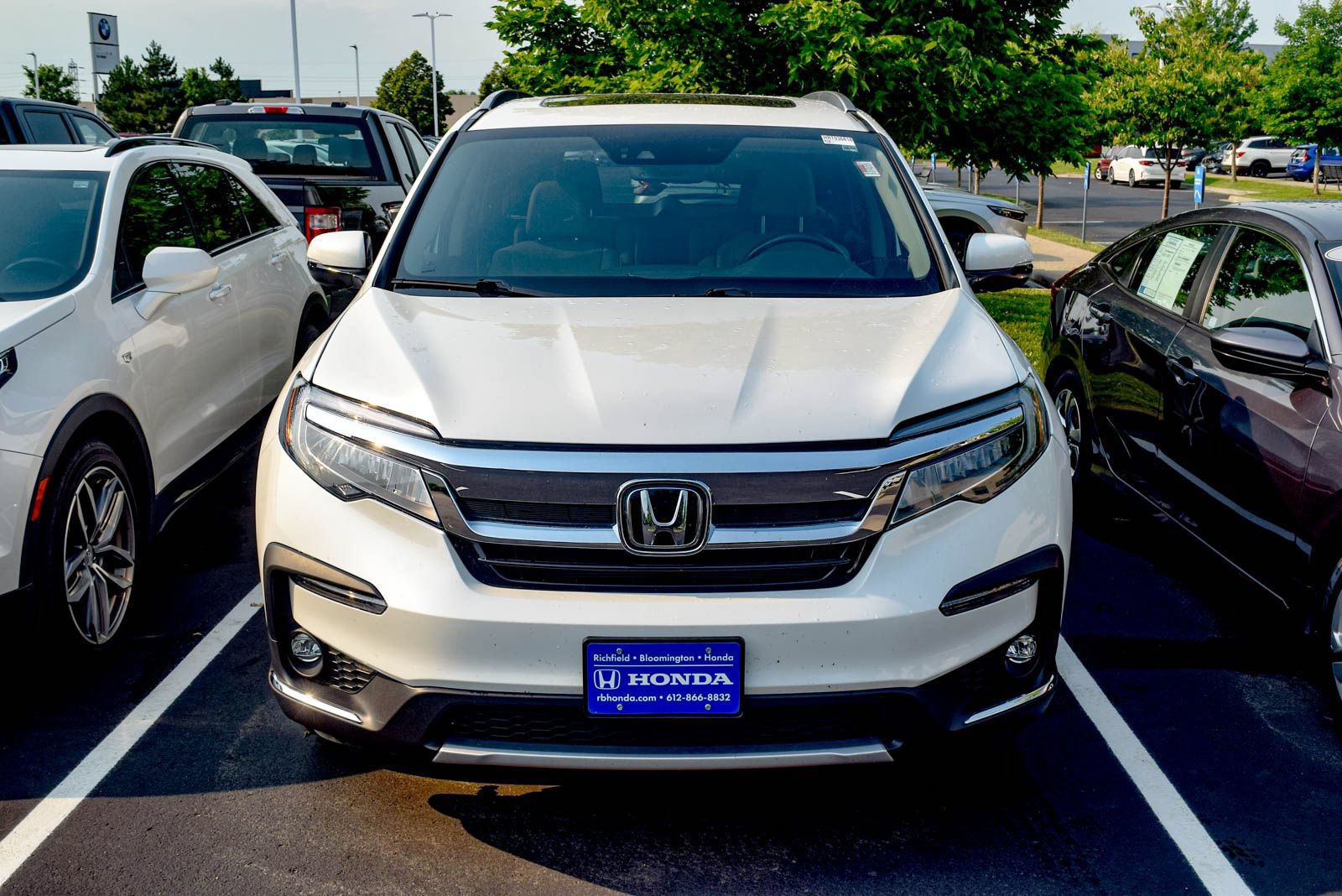 Used 2022 Honda Pilot Elite image 3