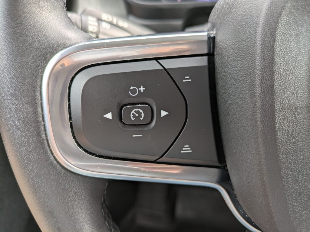 Used 2023 Volvo XC40 B5 Ultimate w/ Climate Package AWD/4WD image 26