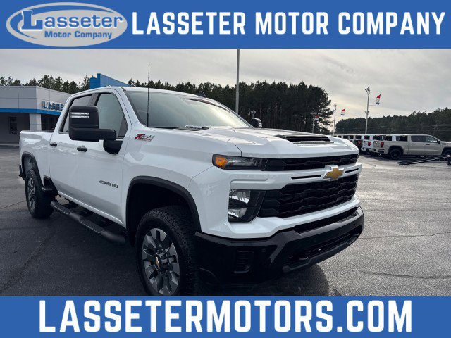 Used 2025 Chevrolet Silverado 2500 Custom w/ Custom Value Package AWD/4WD image 1