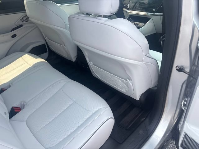 Used 2025 Jeep Wagoneer S Limited w/ Comfort Package AWD/4WD image 23