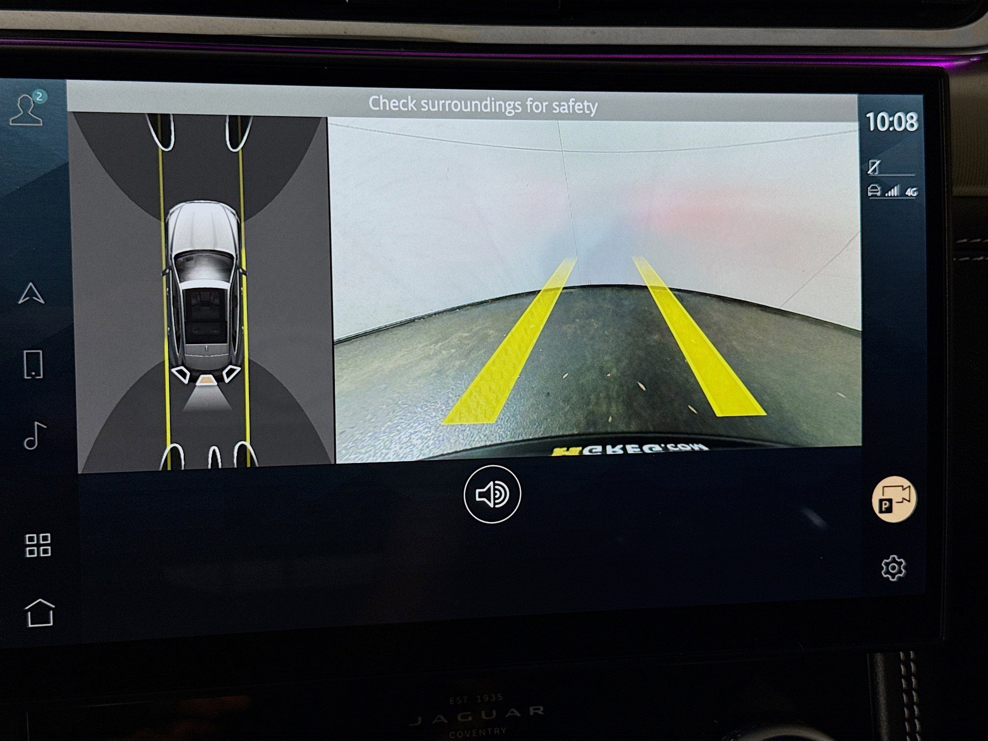 Used 2025 Jaguar F-PACE R-Dynamic S image 19