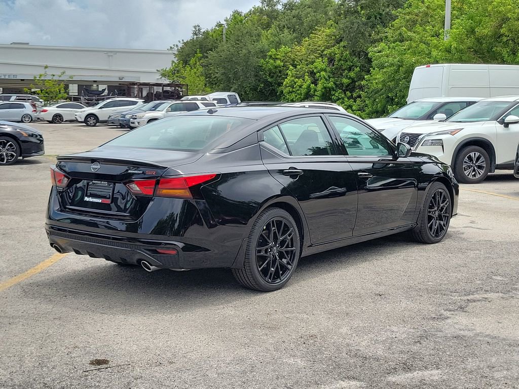 New 2026 Nissan Altima 2.5 SR FWD image 7