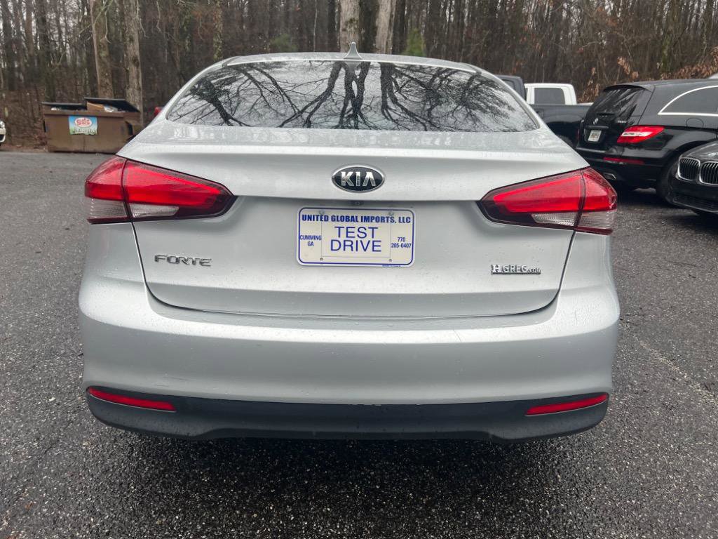 Used 2017 Kia Forte LX w/ LX Popular Package image 5