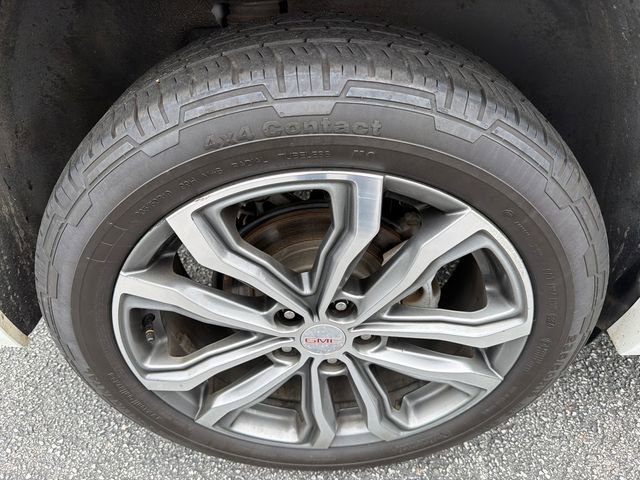 Used 2018 GMC Terrain Denali w/ Comfort Package image 17