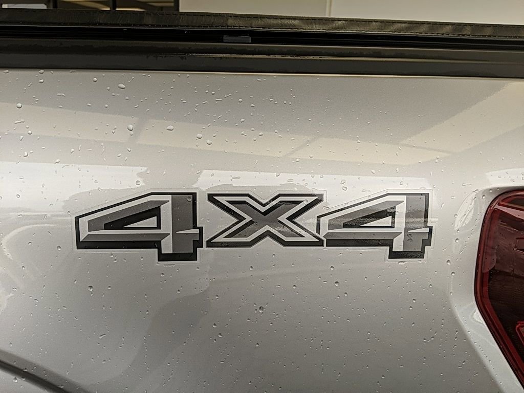 Used 2025 Ford F150 Lariat w/ Equipment Group 501A Mid image 10