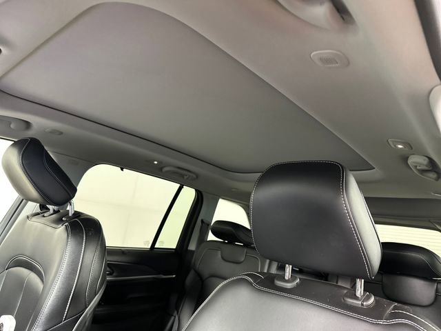 Used 2023 Jeep Grand Cherokee 30th Anniversary image 12