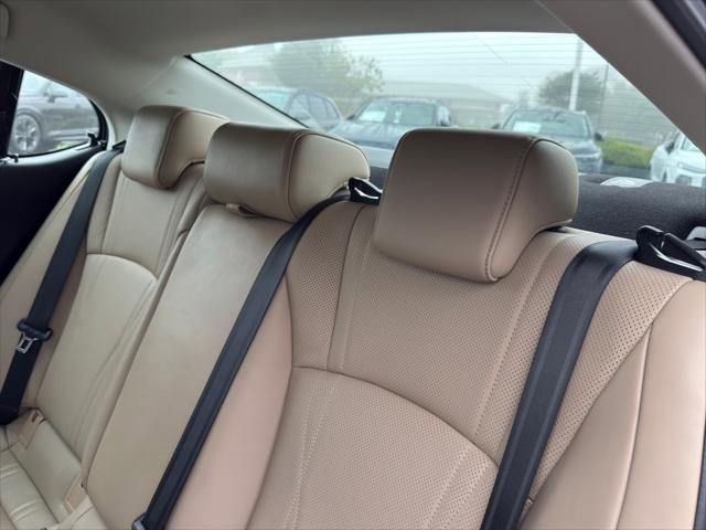 Used 2020 Lexus ES 350 Ultra Luxury w/ Accessory Package 2 FWD image 27