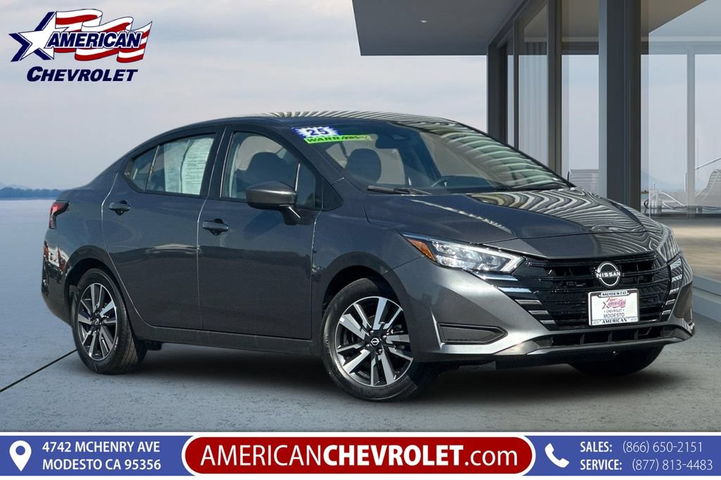 Used 2025 Nissan Versa SV FWD image 1