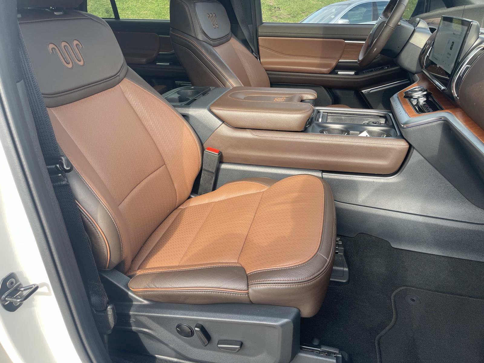 Used 2025 Ford Expedition King Ranch AWD/4WD image 24