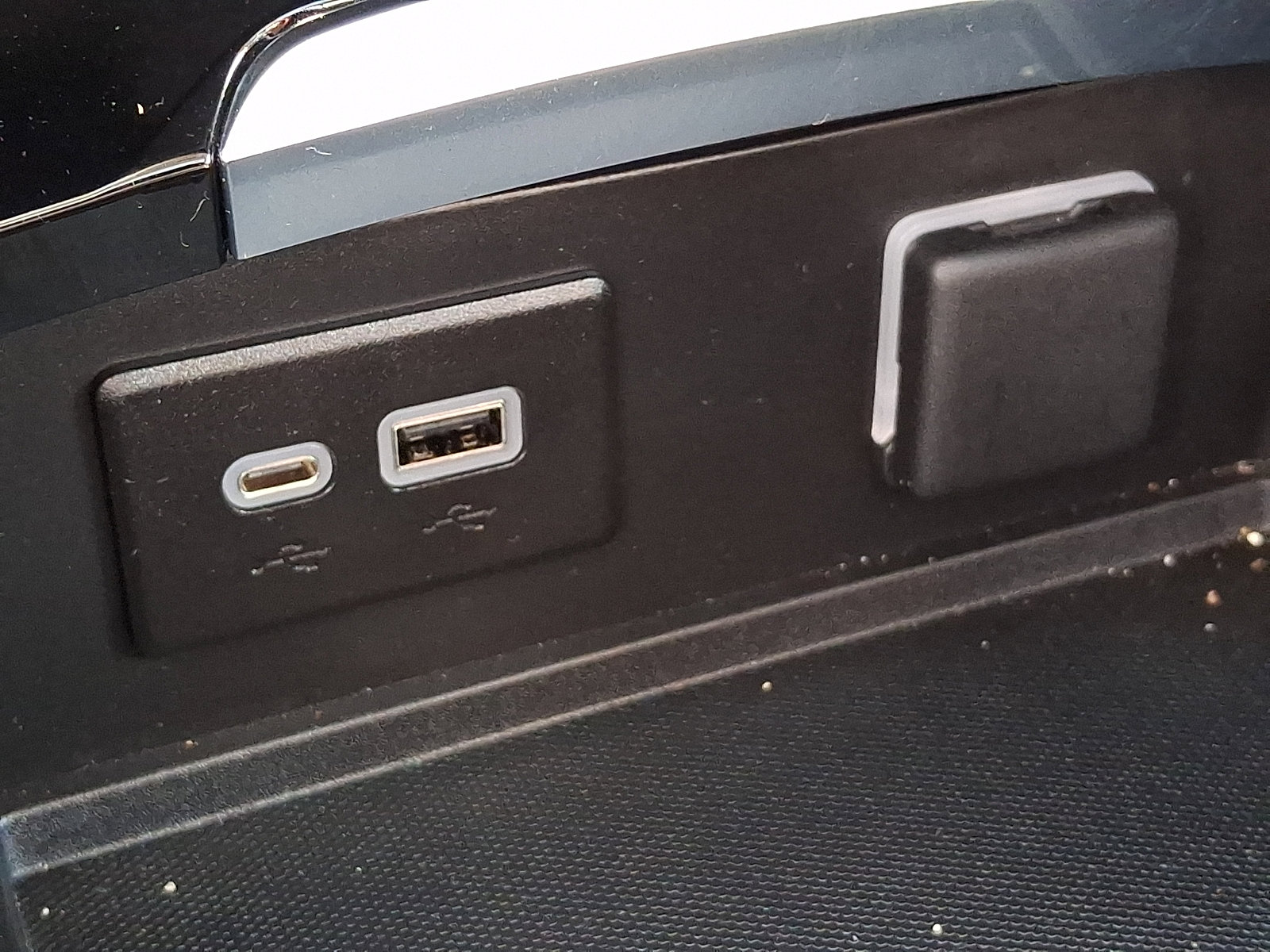 Used 2023 Buick Envision Essence w/ Sport Touring Package image 27