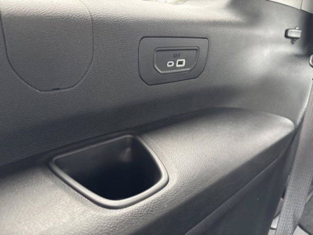 Used 2023 Jeep Grand Cherokee L Limited AWD/4WD image 48