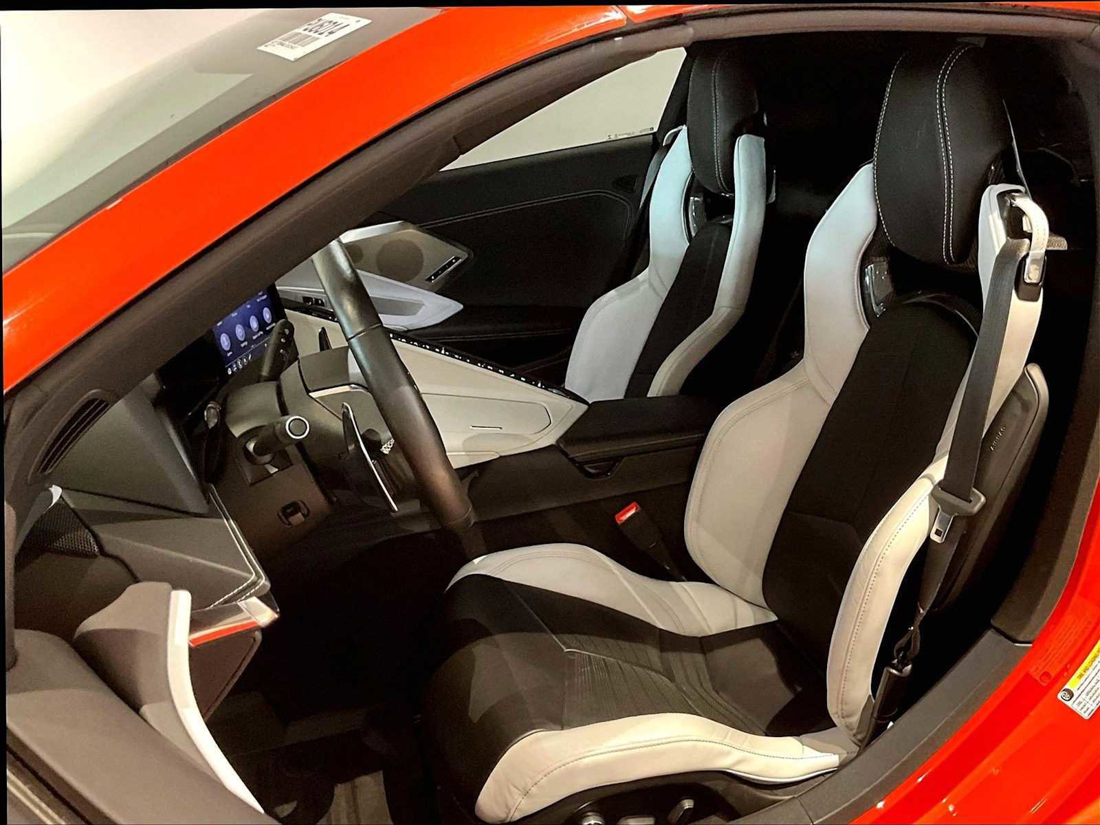 Used 2020 Chevrolet Corvette Stingray Preferred Cpe w/ 2LT Preferred Equipment Group image 8