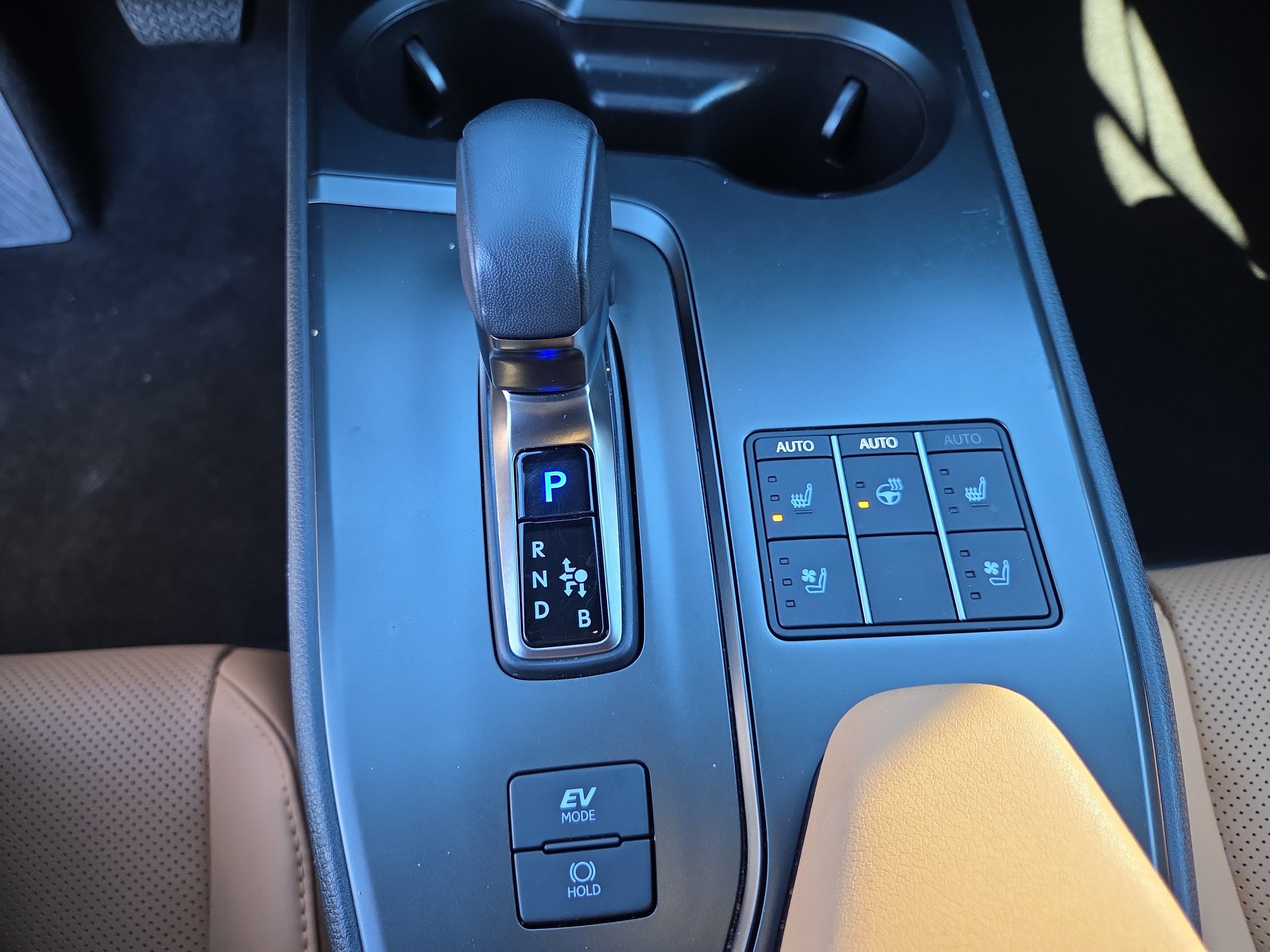 Certified 2025 Lexus UX 300h AWD w/ Cold Area Package image 29