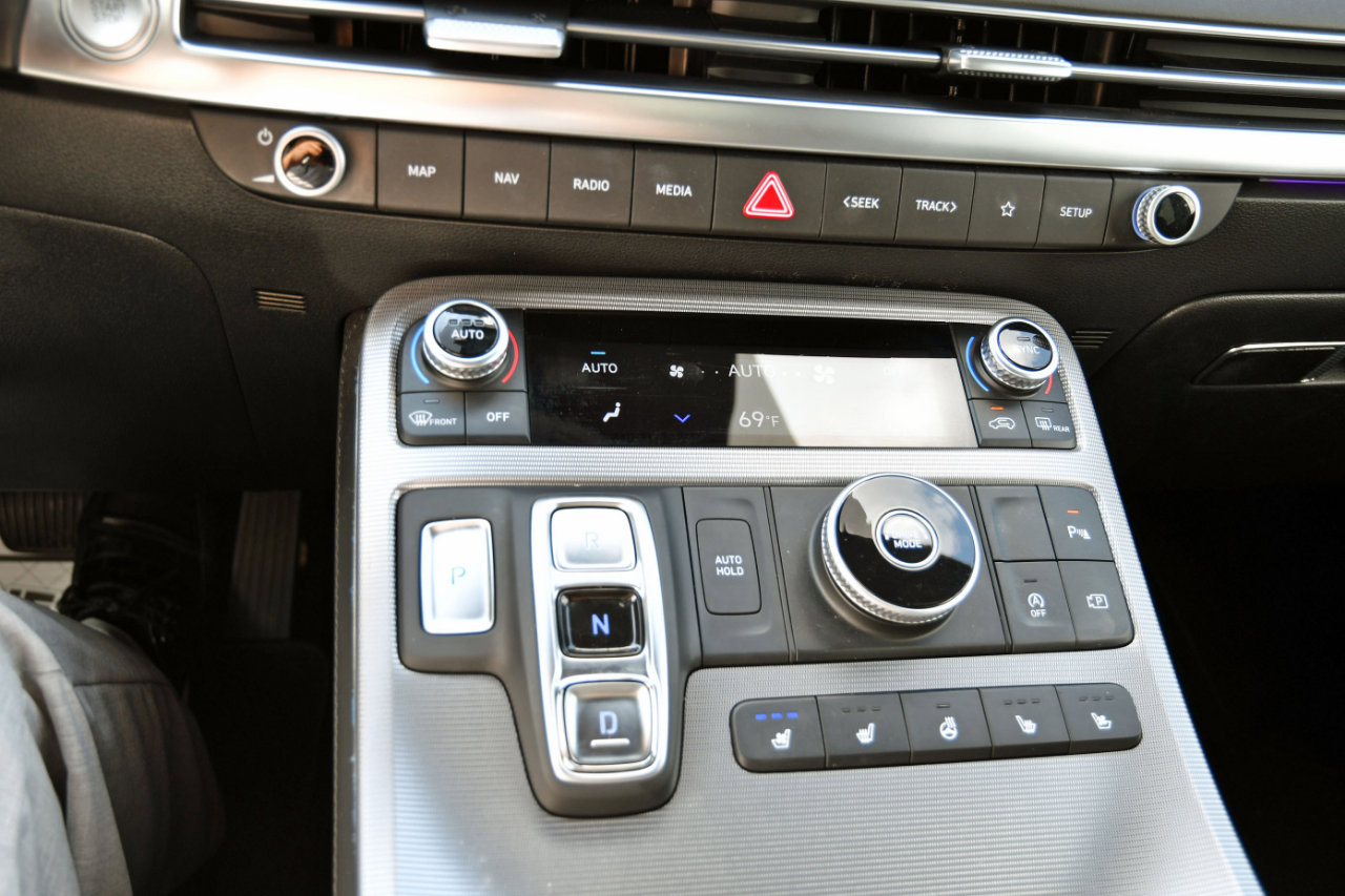 Used 2024 Hyundai Palisade Calligraphy image 34