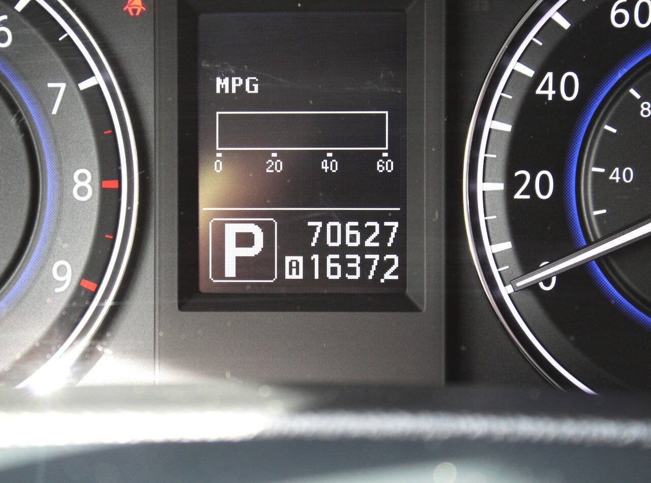 Used 2012 INFINITI G25 Journey RWD image 7