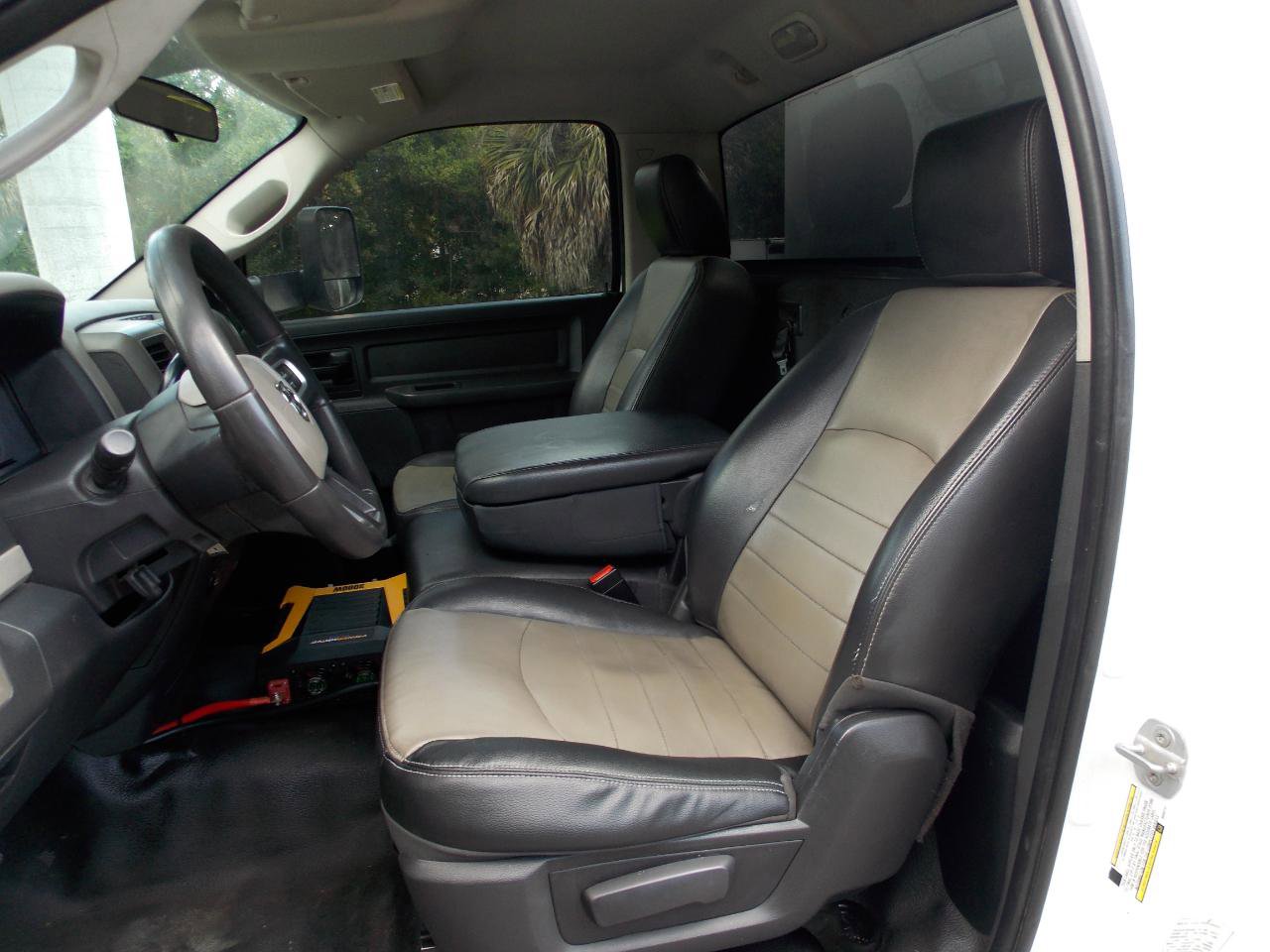 Used 2011 RAM 3500 ST RWD image 4