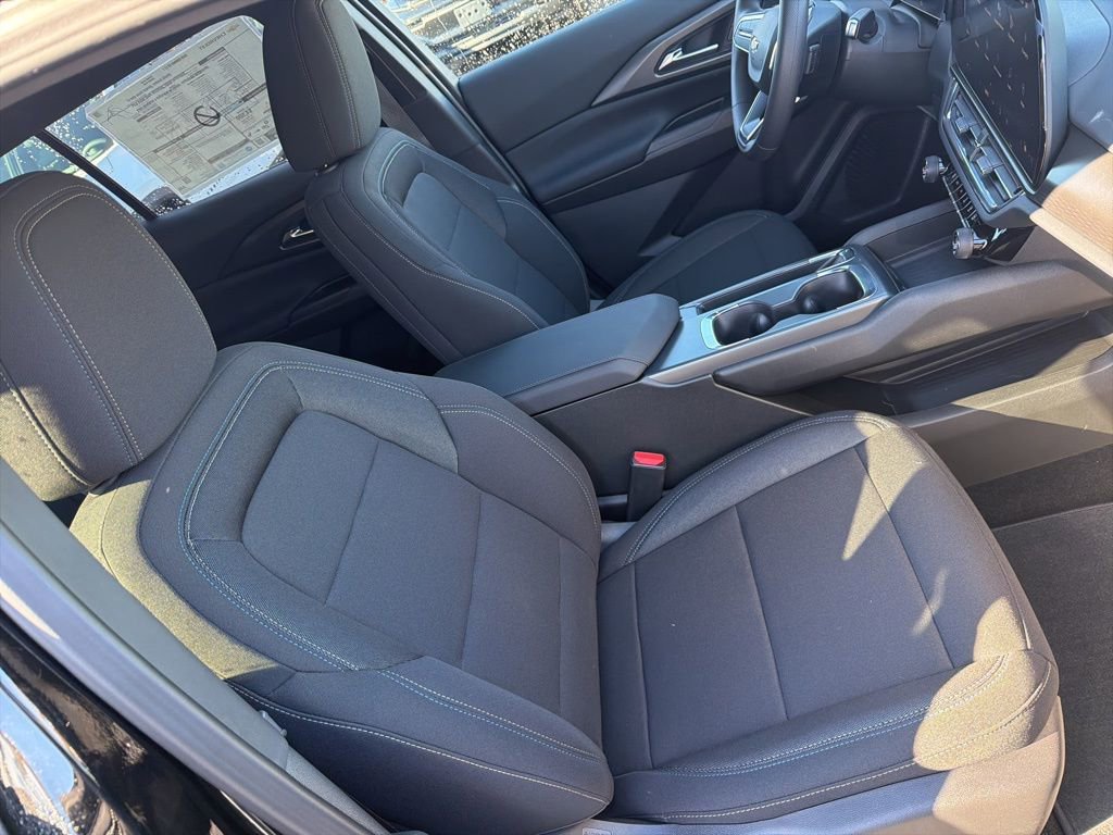 New 2026 Chevrolet Equinox EV LT image 23