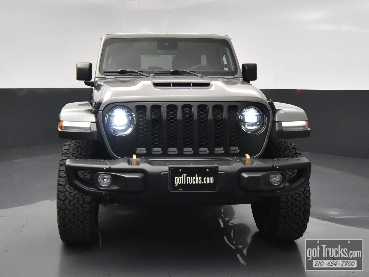 Used 2023 Jeep Wrangler Unlimited Rubicon 392 w/ Trailer Tow Package AWD/4WD image 48