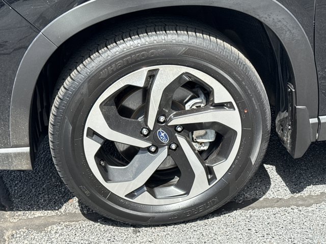 Used 2023 Subaru Forester Touring AWD/4WD image 18