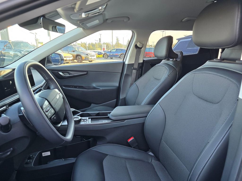 Certified 2025 Kia EV6 Light image 12