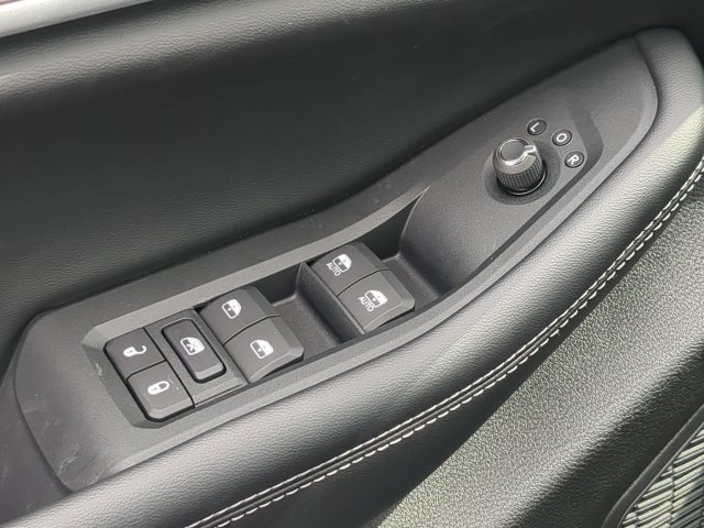 New 2027 Jeep Grand Cherokee L Limited RWD image 30