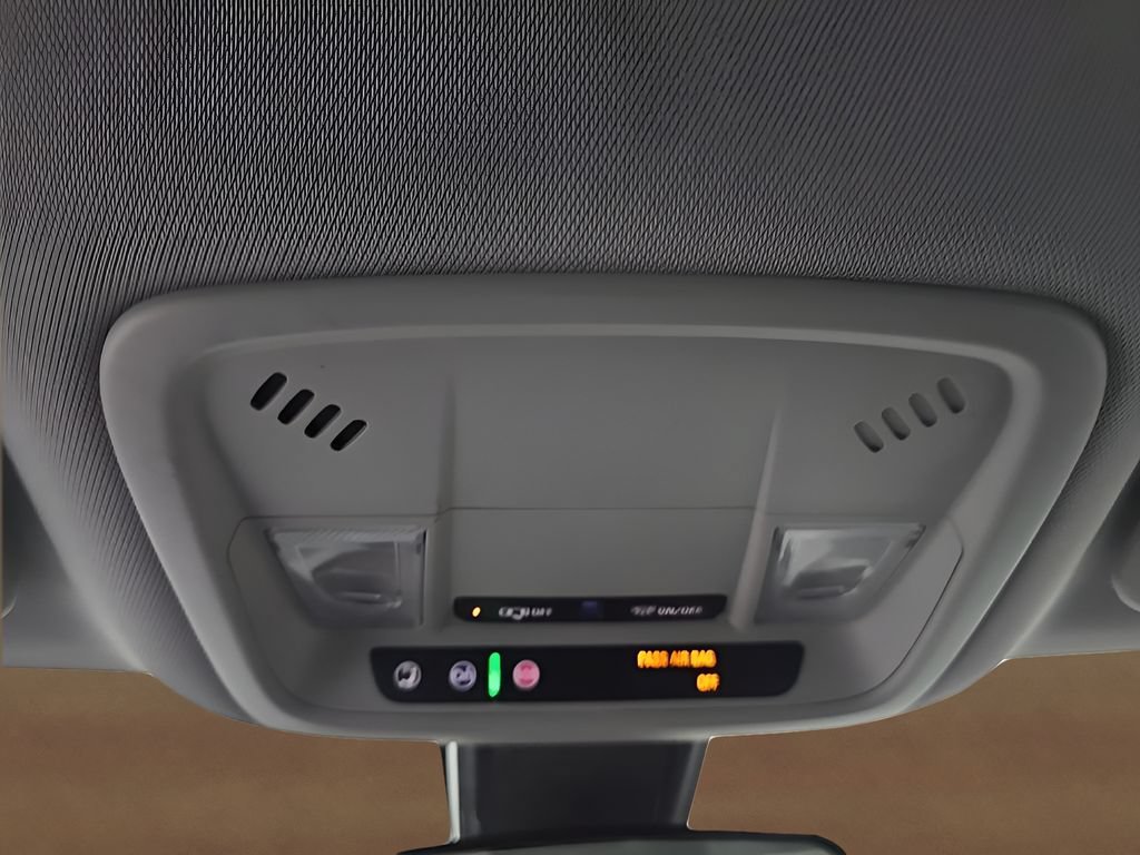 Used 2018 Chevrolet Malibu LT FWD image 35