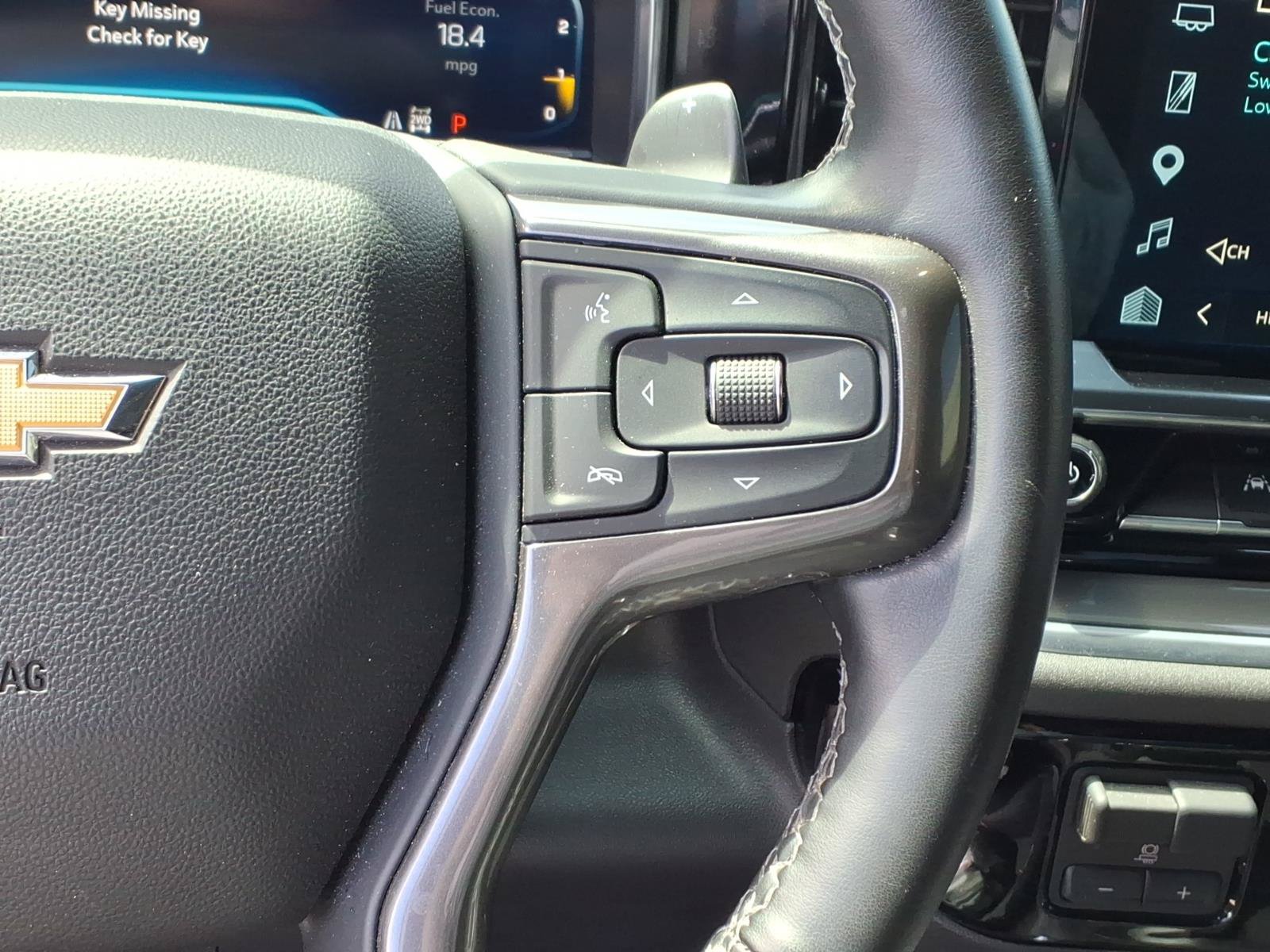 Used 2025 Chevrolet Silverado 1500 High Country AWD/4WD image 19