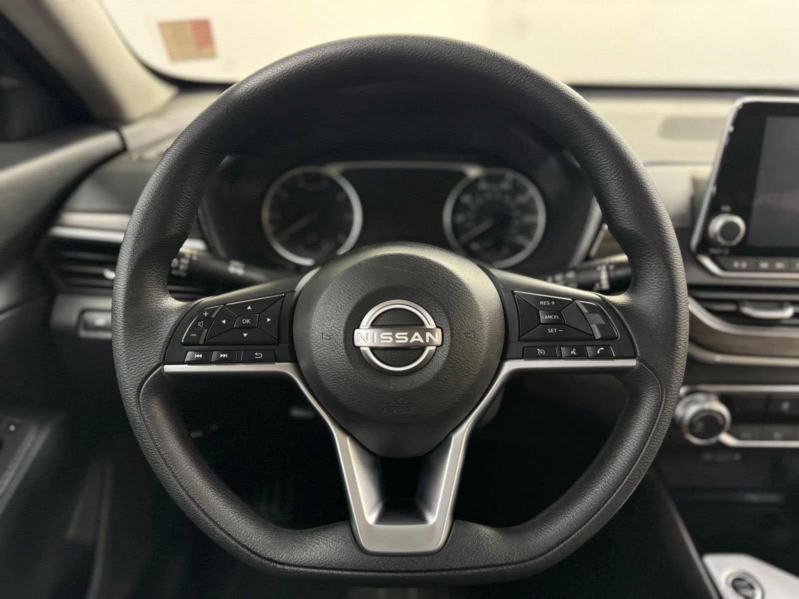 Used 2024 Nissan Altima 2.5 SV image 18