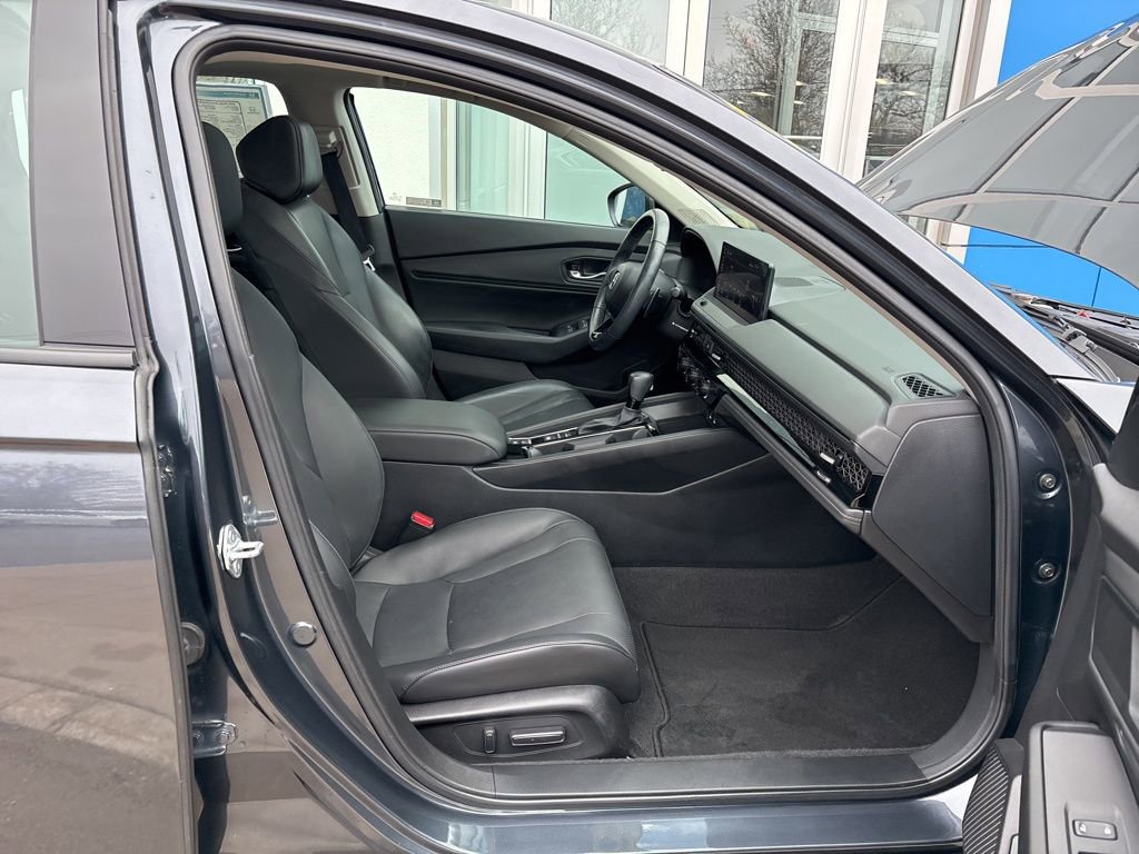 Used 2023 Honda Accord EX-L image 27