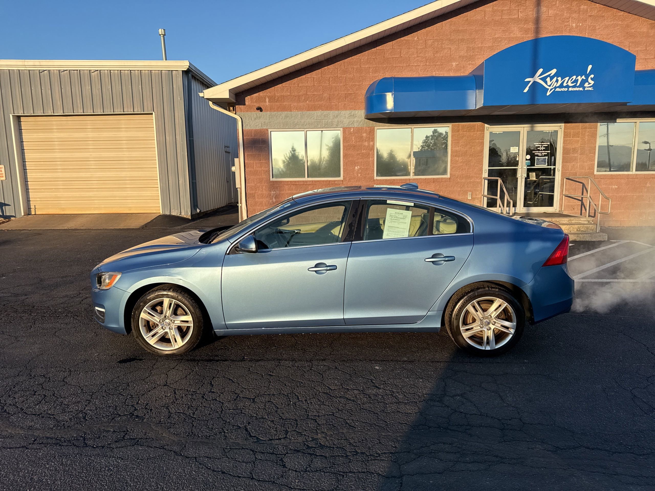 Used 2014 Volvo S60 T5 image 3