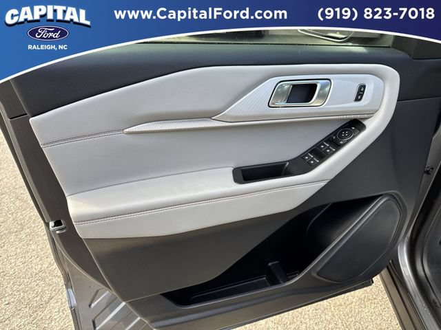 Certified 2025 Ford Explorer Active w/ Active Comfort Package AWD/4WD image 20