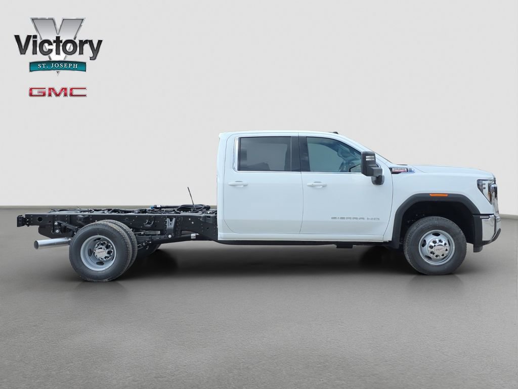 New 2026 GMC Sierra 3500 SLE w/ SLE Convenience Package AWD/4WD image 18