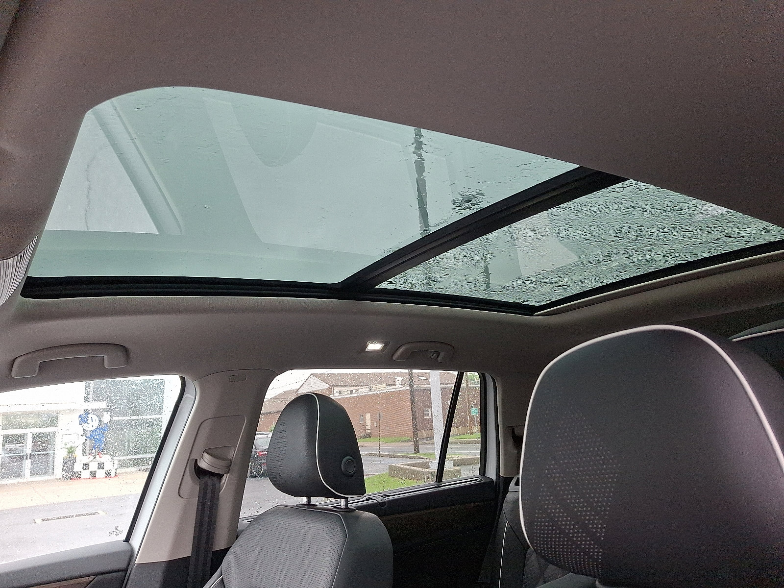 New 2025 Volkswagen Atlas SEL Premium R-Line image 11