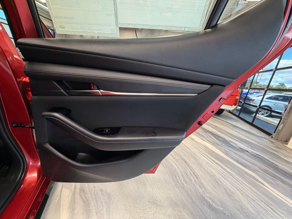 Used 2019 MAZDA MAZDA3 AWD Hatchback image 41