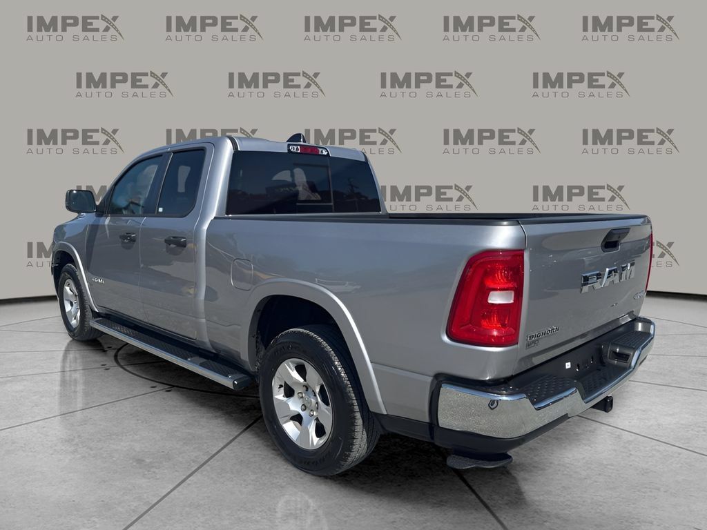 Used 2025 RAM 1500 Big Horn AWD/4WD image 3