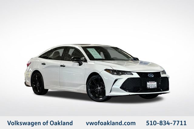 Used 2022 Toyota Avalon XSE