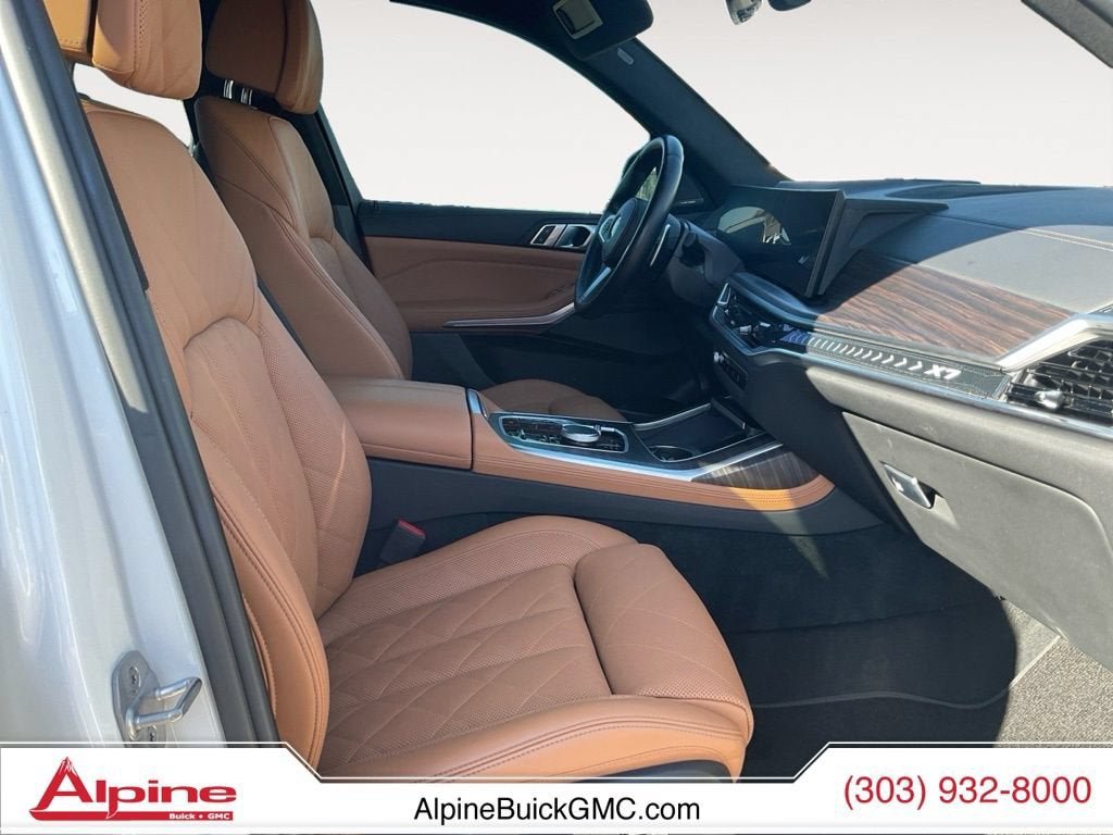 Used 2023 BMW X7 xDrive40i w/ M Sport Package AWD/4WD image 15