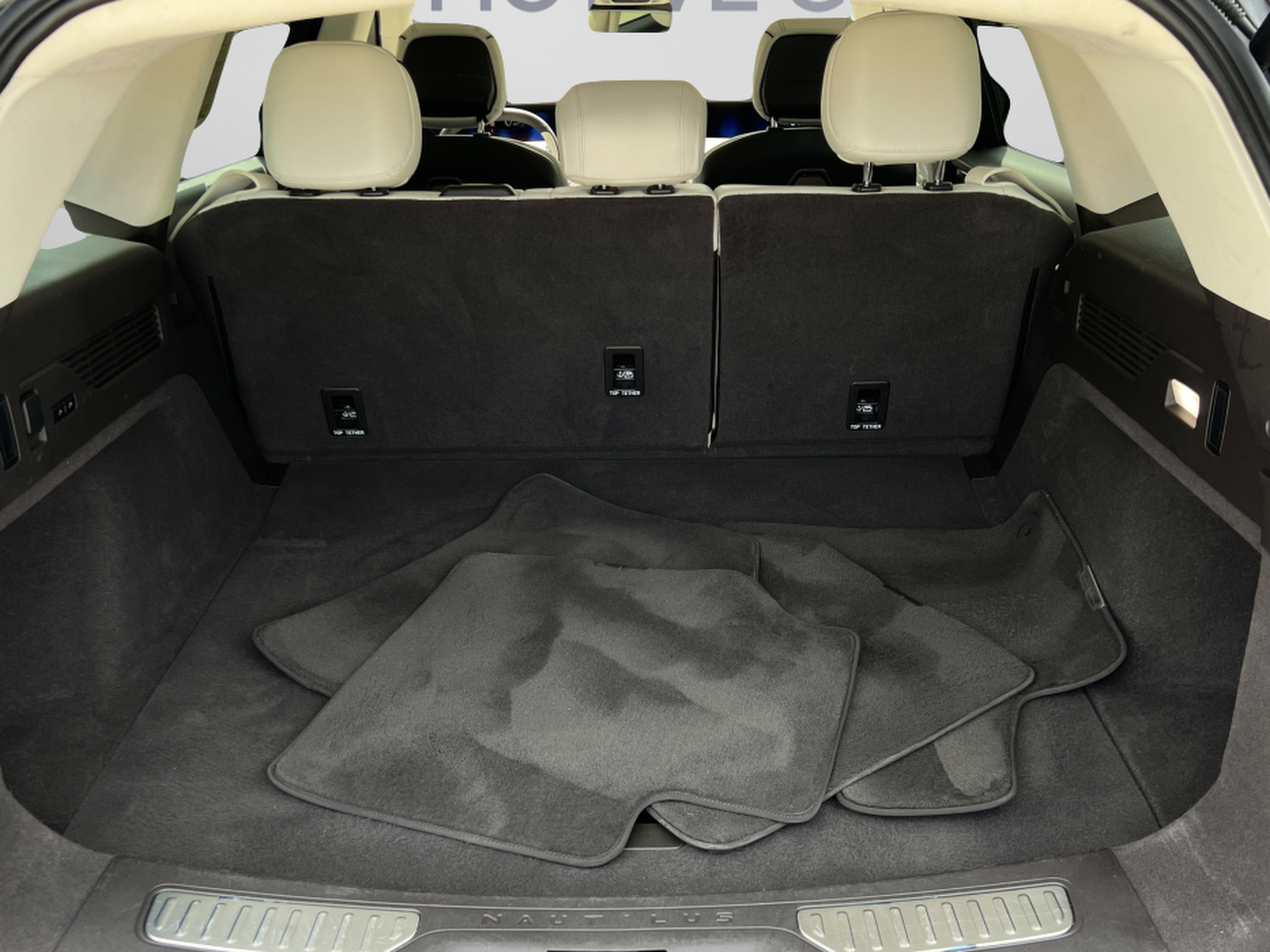 Certified 2024 Lincoln Nautilus Black Label AWD/4WD image 31
