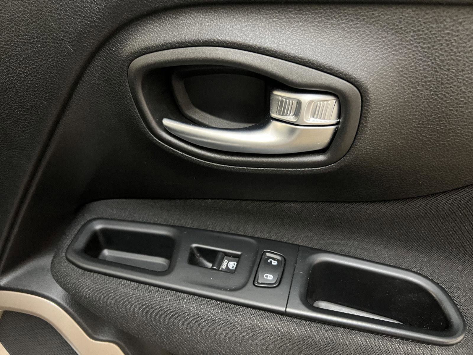 Used 2017 Jeep Renegade Sport w/ Power & Air Group image 26