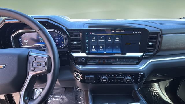 Used 2024 Chevrolet Silverado 1500 High Country w/ High Country Premium Package image 10