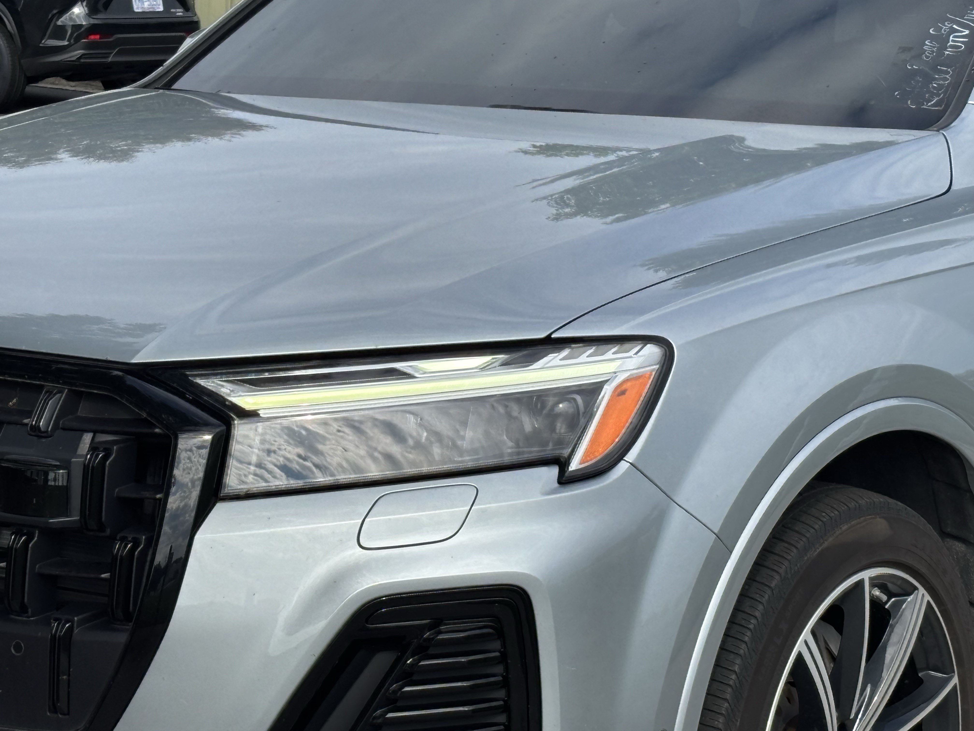 Used 2025 Audi Q7 2.0T Premium Plus w/ Premium Plus Package AWD/4WD image 7