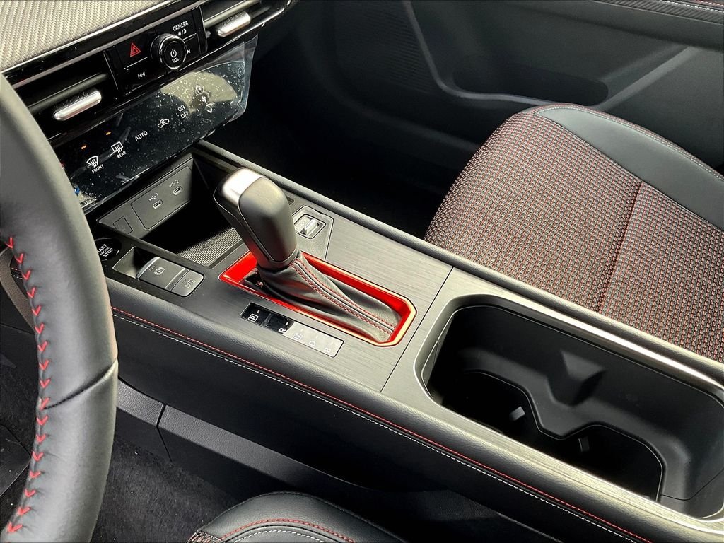 New 2025 Nissan Kicks SR AWD/4WD image 14