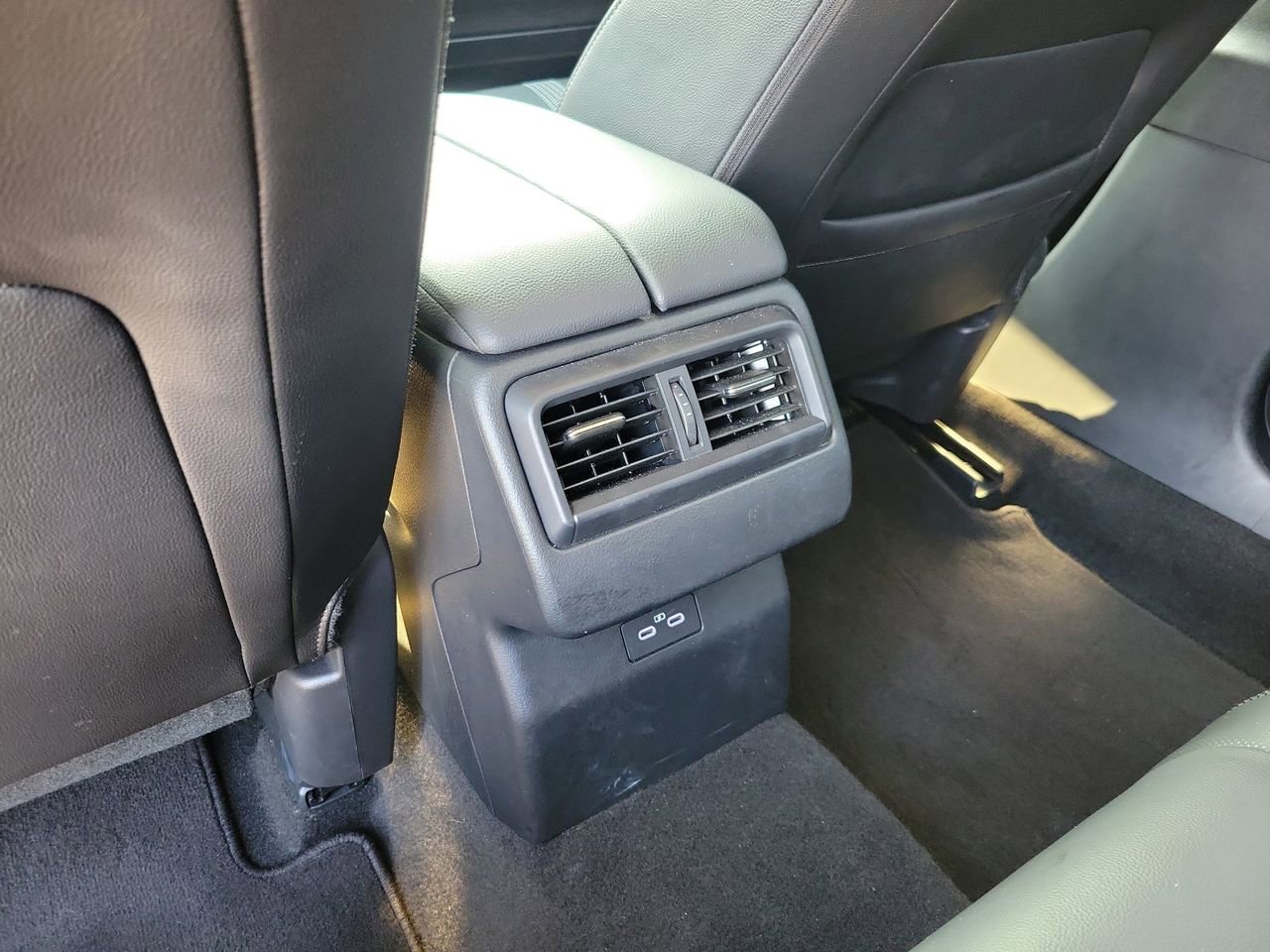 Used 2025 MAZDA CX-50 AWD 2.5 S w/ Premium Package image 12