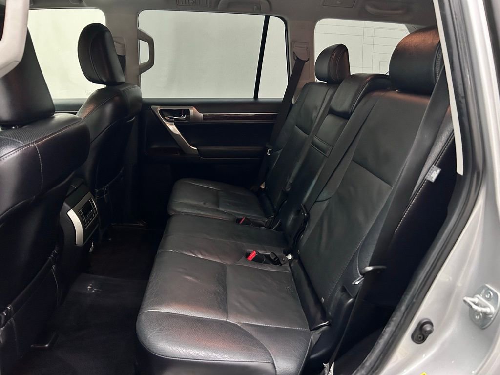 Used 2016 Lexus GX 460 w/ Premium Package image 15