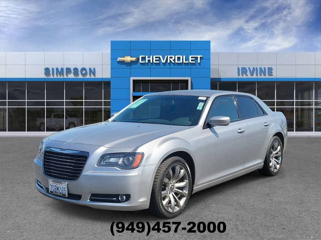 Used 2014 Chrysler 300 S RWD image 4
