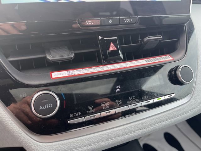 Used 2025 Toyota Corolla SE image 20