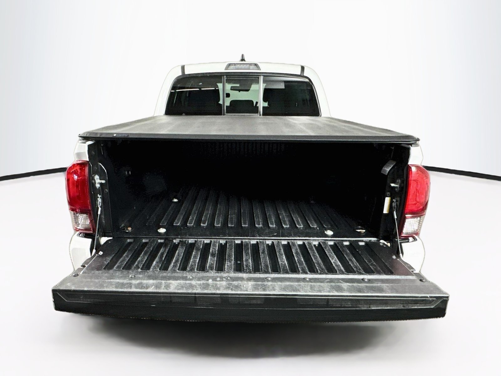 Certified 2023 Toyota Tacoma SR AWD/4WD image 24