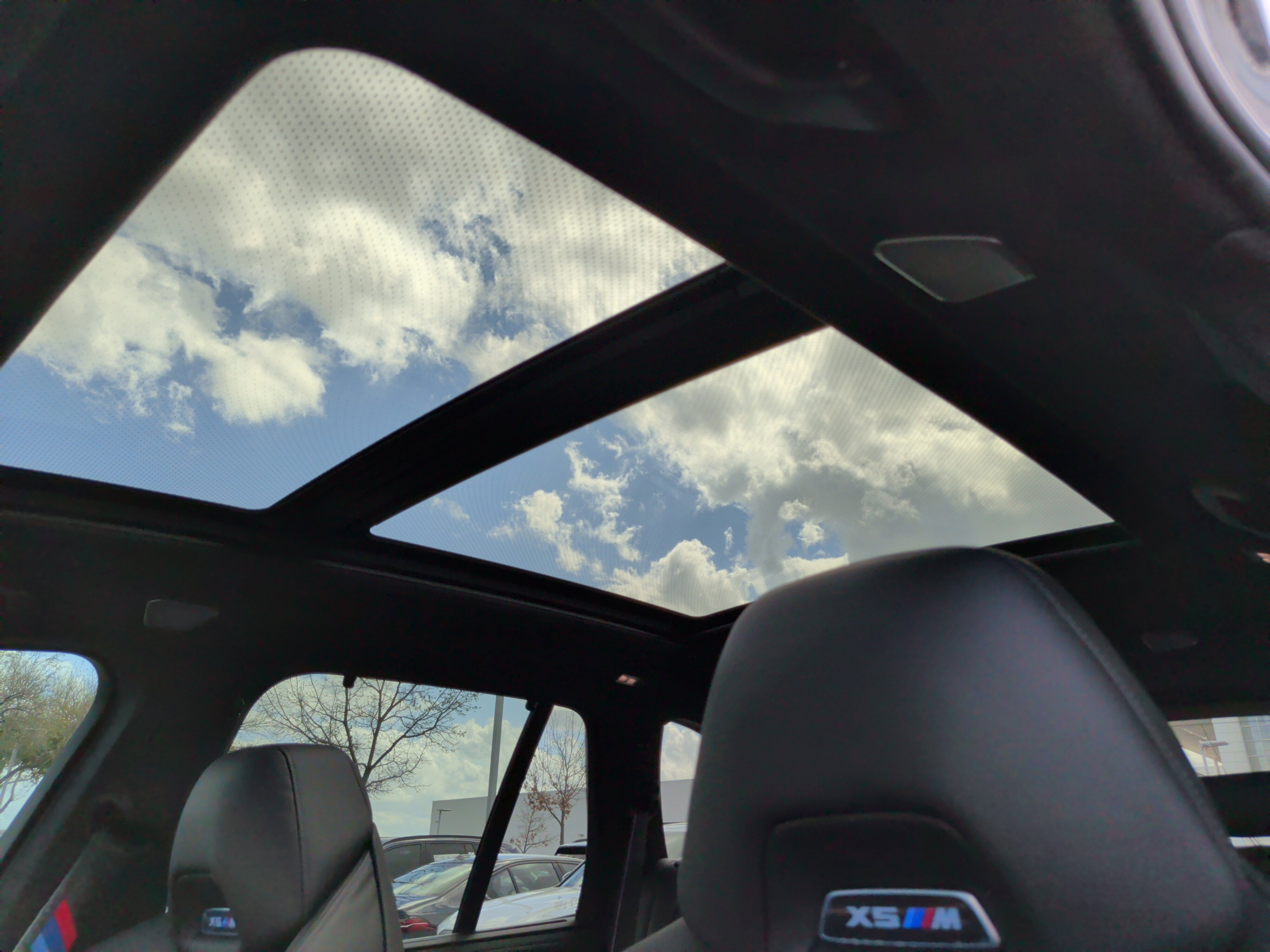 Used 2026 BMW X5 M Competition w/ Executive Package image 33