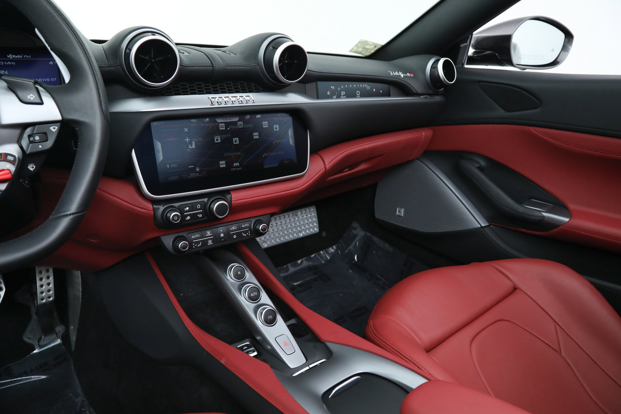 Certified 2023 Ferrari Portofino M image 34