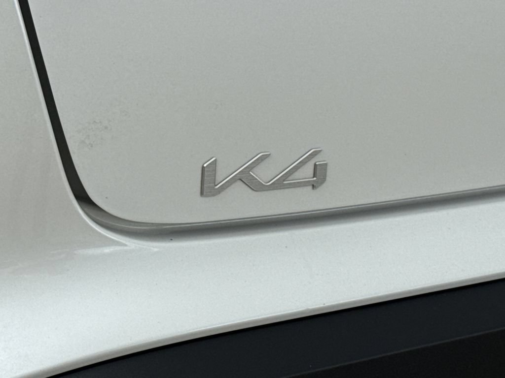 Used 2025 Kia K4 FWD image 10